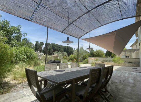 mourvèdre-extérieur-table